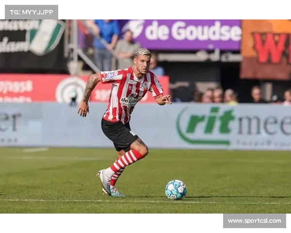 埃因霍温高位防守漏洞显现 被对手反击连失四球 埃因霍温高位防守漏洞显现 被对手反击连失四球