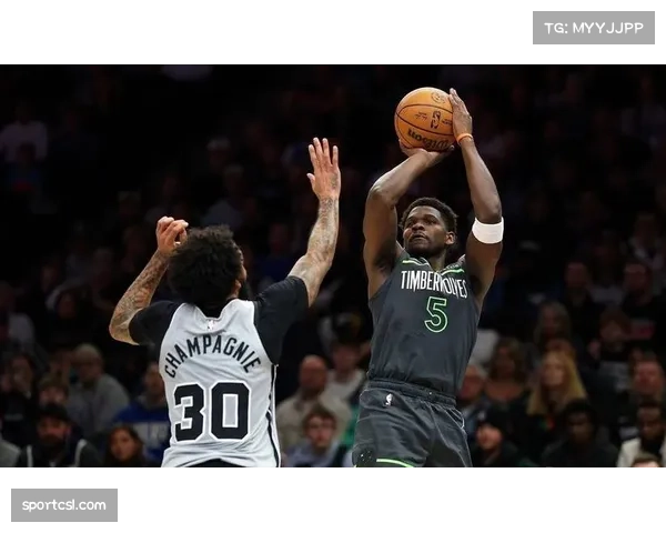 森林狼加时憾负，爱德华兹绝杀上篮遭封盖，本场其篮下命中率仅为40%